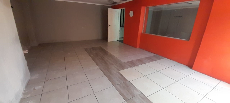 5 Bedroom Property for Sale in La Hoff North West